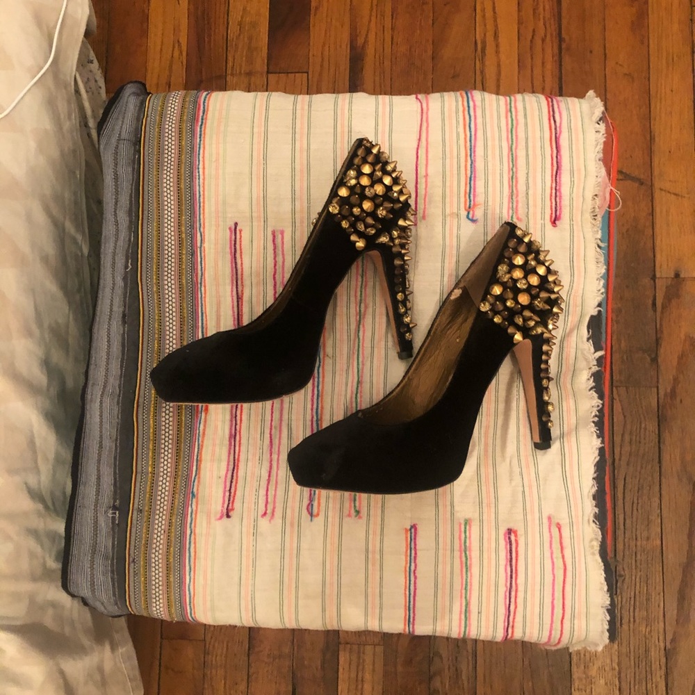 Sam Edelman pumps with spikes